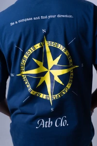 Camiseta - T-Shirt Over - Compass