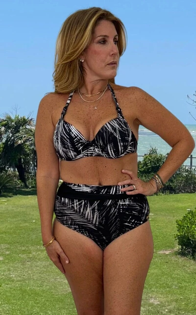 FotoBiquíni com aro e bojo frente única, calcinha hot pants,B249