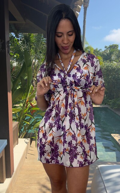 Foto Saída de Praia Curta com decote em V,SP229