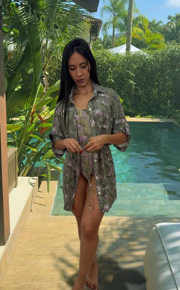 Saida de praia com gola e botão frontal,SP299