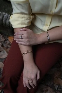 Anel Nó Prateado ajustável