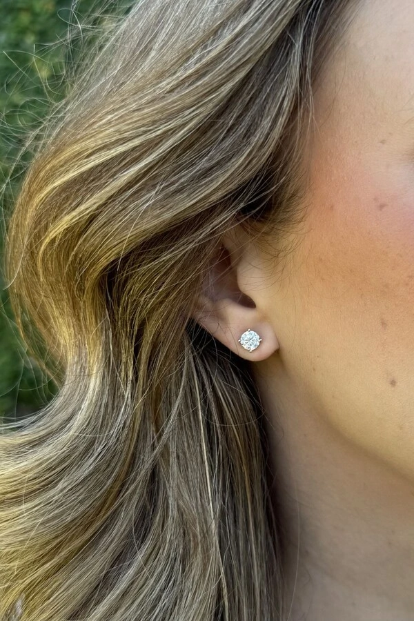 Brinco Ponto de Luz Zircônia 5mm