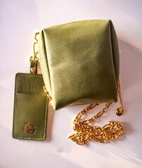 Mini Bags em Couro Legítimo com Chaveiro Porta Batom Removível