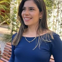 Colar triplo nó
