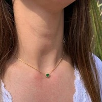 Conjunto coração esmeralda cravejada