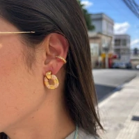 Piercing fake corações