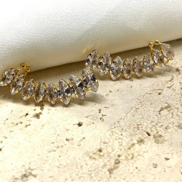 Brinco Ear cuff Navetes