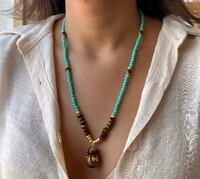 Colar com Pedra Olho de Tigre e Cristal Verde Água