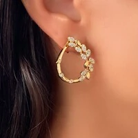 Brinco Flor com Zircônia