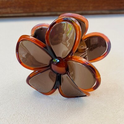 FotoPiranha Flor Marrom Acrilica