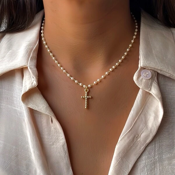 Colar Cruz com Pérola Sintética