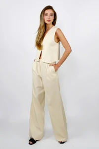 Calça Pantalona de Visco Linho Botão Forrado Lola Creme