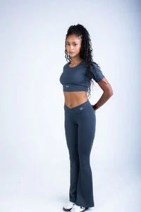 Top Cropped Off-Duty 001