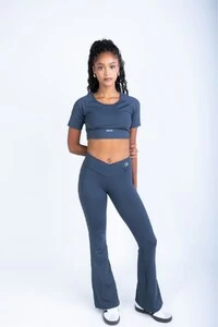 Top Cropped Off-Duty 001