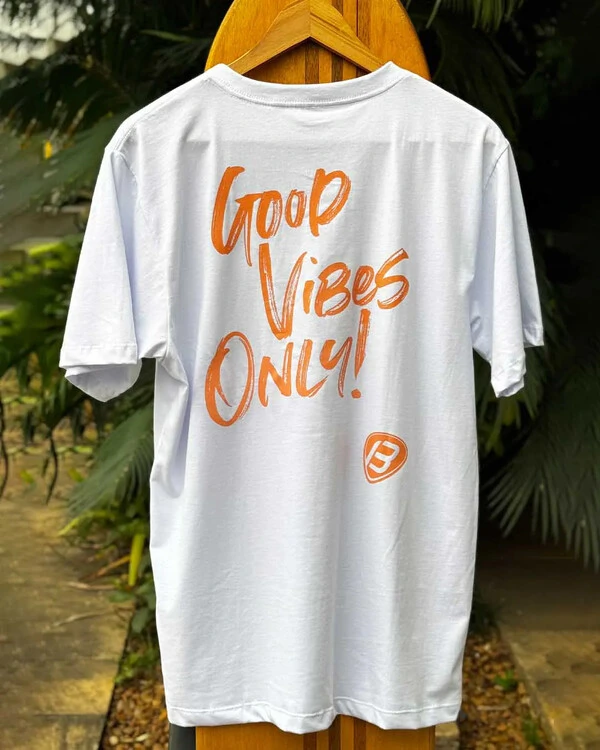 Camiseta Good Vibes Branca