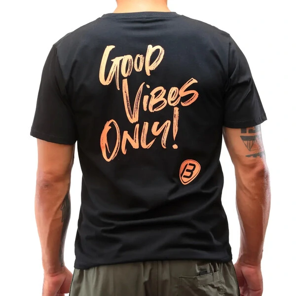 Camiseta Good Vibes Preta