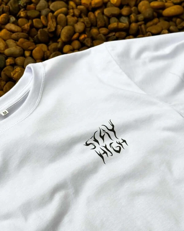 Camiseta Stay High Branca