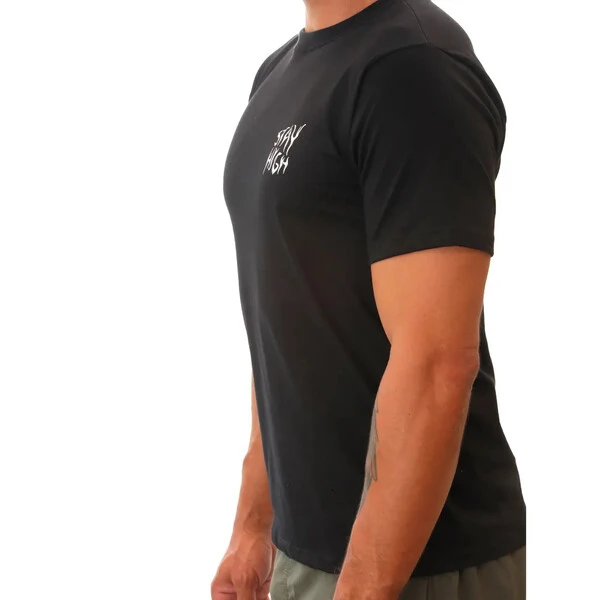 Camiseta Stay High Preta