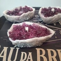 Vela Artesanal Drusa de Ametista Aromática Lavanda e Âmbar 200g