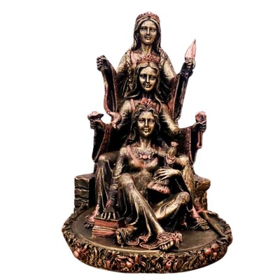Foto Deusa Triplice Sentada - Hecate