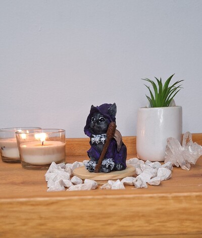 FotoGato Com Foice (Wicca)