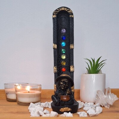 FotoIncensário 7 Chakras Bruxa Com Caldeirão