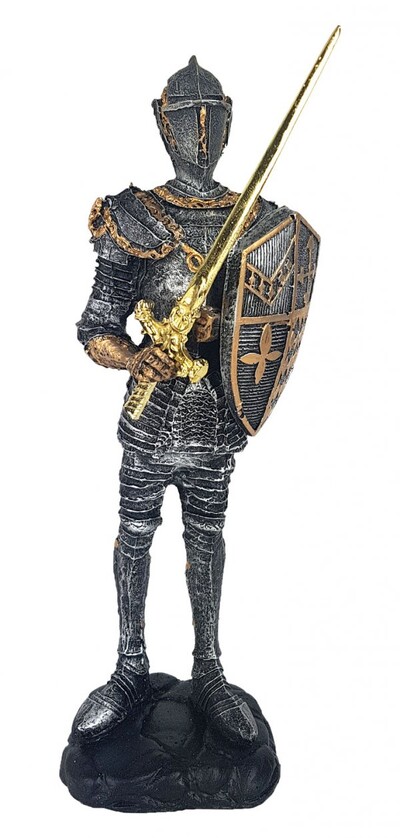 Foto Guerreiro Medieval com Espada e Escudo