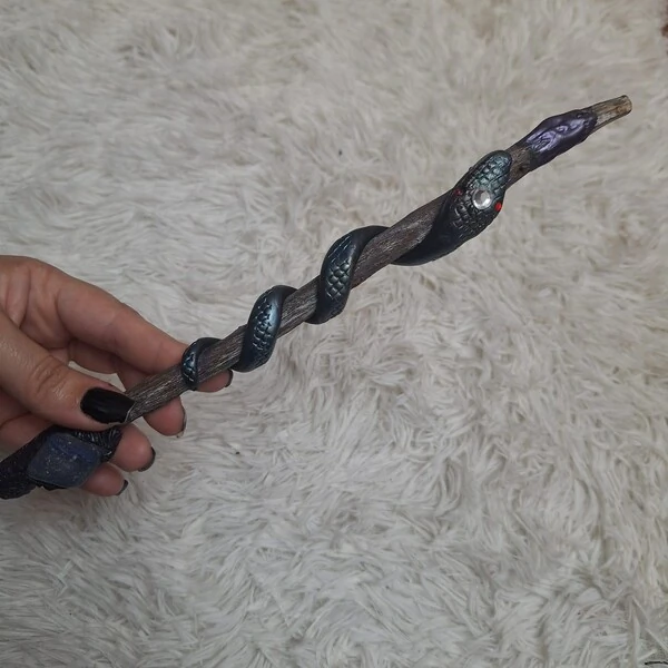 Varinha Mágica Bruxa, Fada, Bruxaria, Com Cristal e Penas ou Serpente.