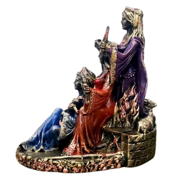 Deusa Triplice Sentada - Hecate