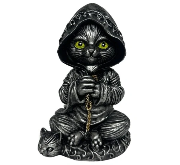 Gato Bruxo com Corrente