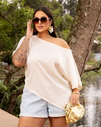 Blusa Plus Size Assimetrica Acetinada