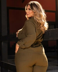 Conjunto Plus Size Parka e Calça Cargo