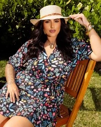 Vestido Plus Size Evasê Estampa Floral