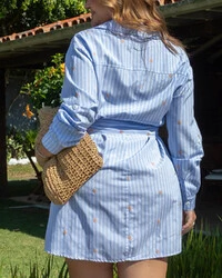 Vestido Chemise Plus Size Listras e Bordado