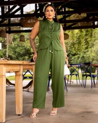 Conjunto Plus Size Calça e Colete Botões