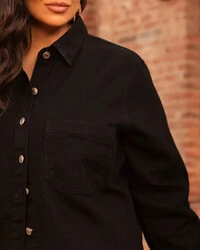 Camisa Plus Size Over Black