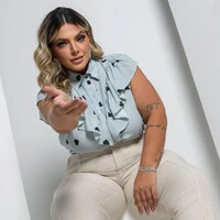 Camisa Plus Size Babados Coração