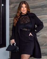 Conjunto Blazer Alongado e Short Saia