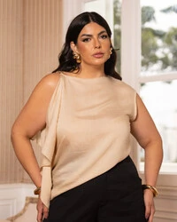 Blusa Plus Size Lenço com Detalhe Ombro | Divas Voga