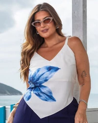 Blusa Lenço Plus Size Estampa Localizada