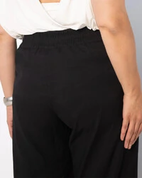 Calça Plus Size Bolso Pala Cargo
