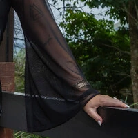 Blusa Plus Size Tule Manga Flare