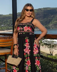 Vestido Plus Size Longo Estampado Alças com Decote Quadrado