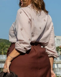 Camisa Plus Size Bordado Eletronico
