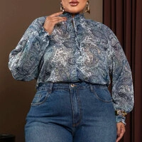 Blusa Plus Size Manga Longa Estampa Pasley