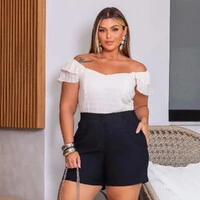 Short Plus Size Bolso Frontal Embutido