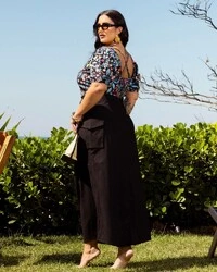 Saia Midi Plus Size Bolso Cargo