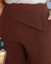 Calça Plus Size Alfaiataria Pantalona Pala