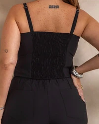 Conjunto Plus Size Calça Pantalona e Cropped Assimetrico Fivela