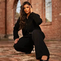 Camisa Plus Size Over Black